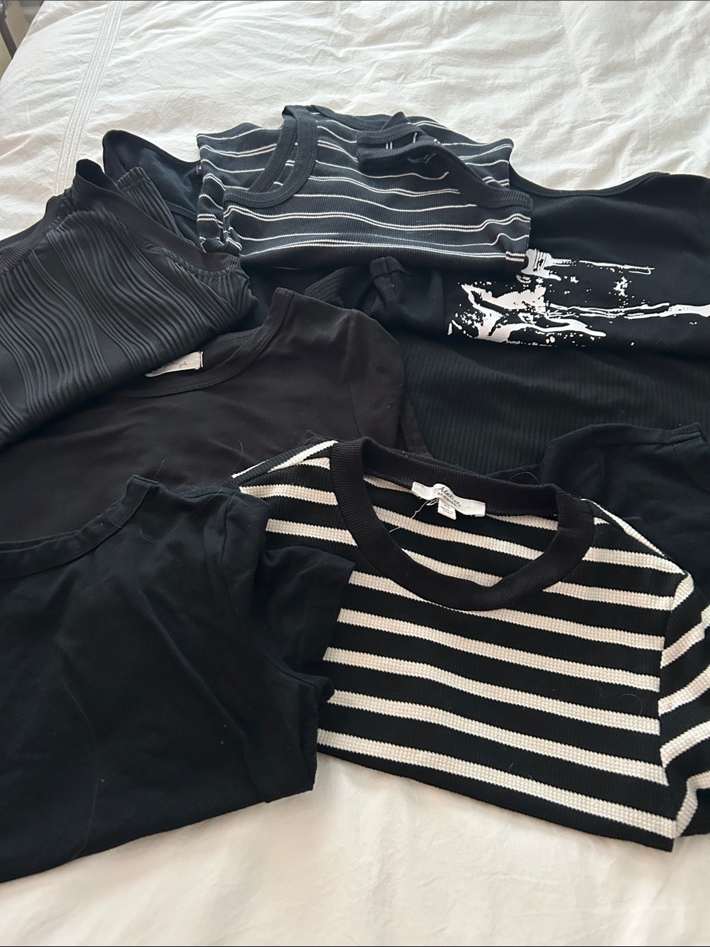 Juniors lot of 9 black mostly crop tops in black. 
X small